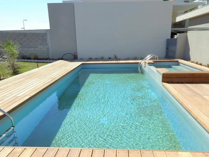 3 Bedrooms Apartment