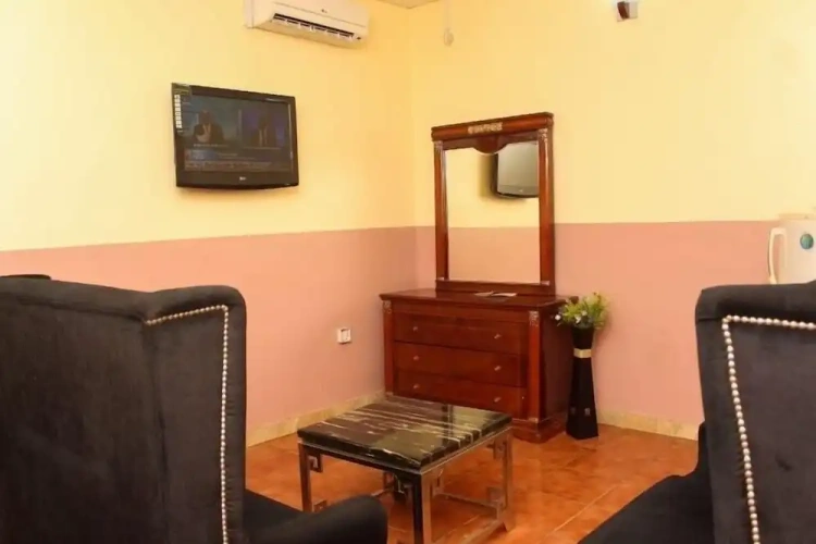 Grand room