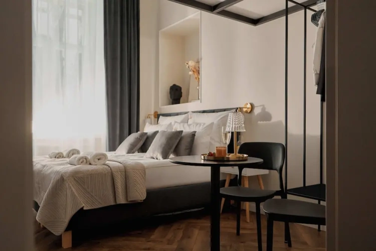 Deluxe Attic Suite