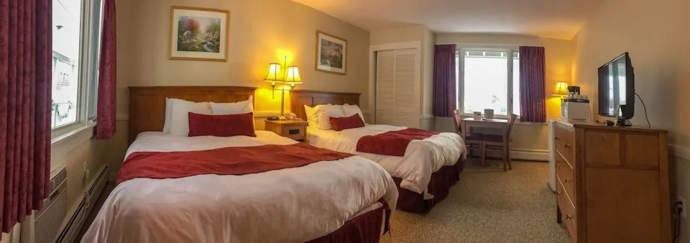 Oxen Yoke Inn & Motel