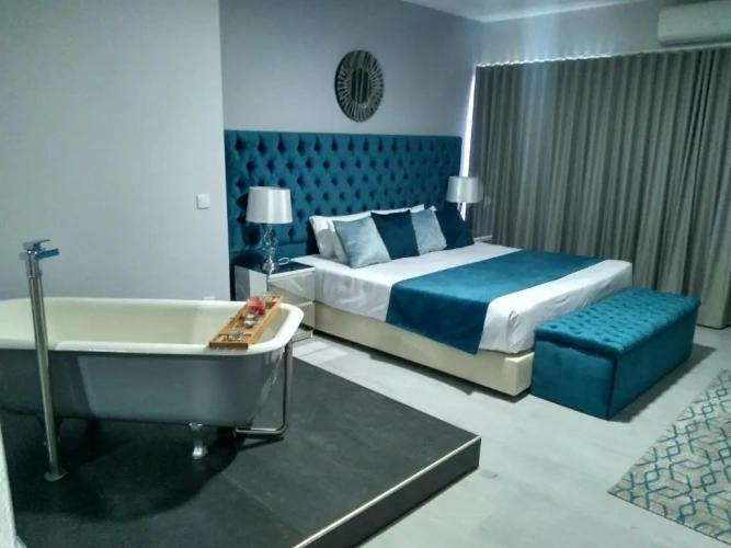 Deluxe Double Suite