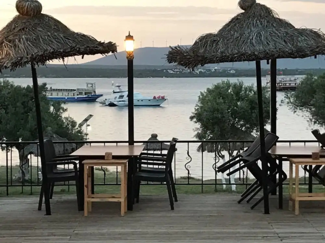 Red's Bungalow
