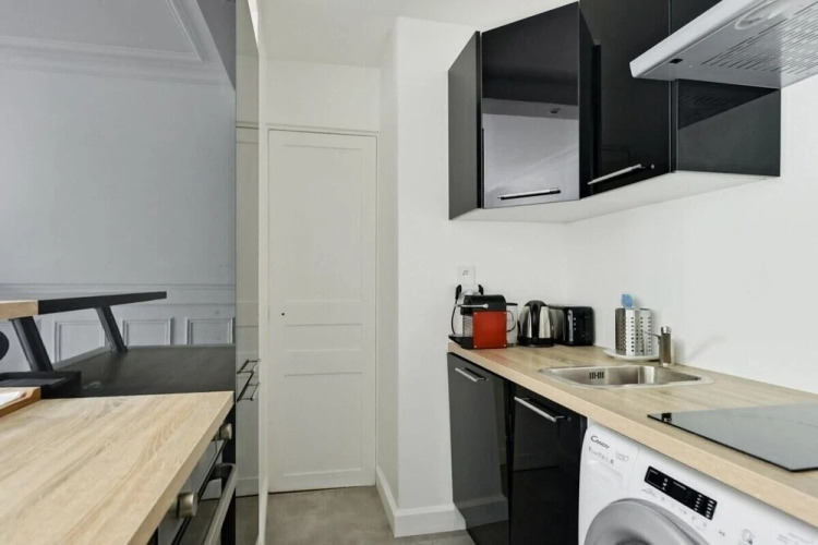 Modern Apartment nr Sacré Coeur for 6p - Image 7