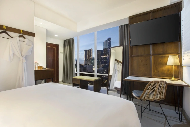 Standard room with park view