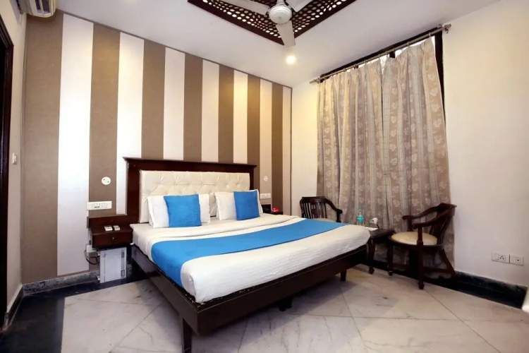 Hotel Multitech by OYO Rooms