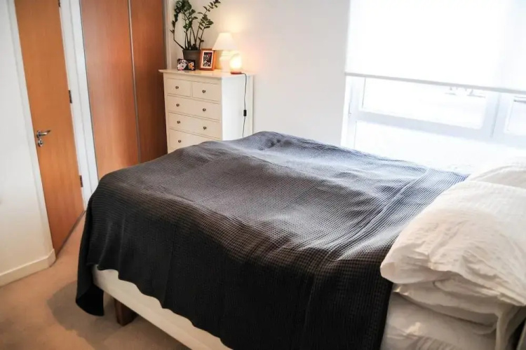 Canal View Apartment