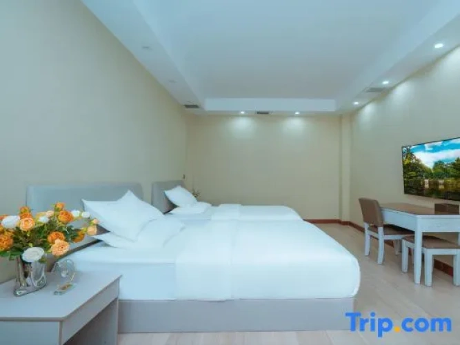 Twin Family Suite with balcony