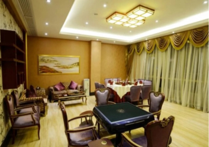Royal International Hotel
