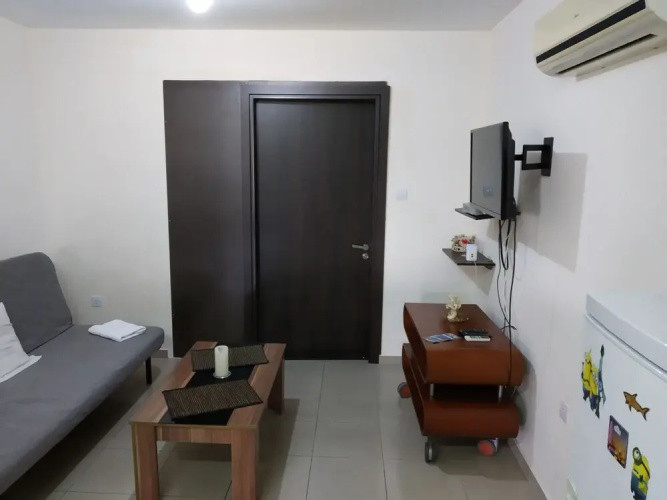 2br-7 Guests-free Parking-pool-aircon