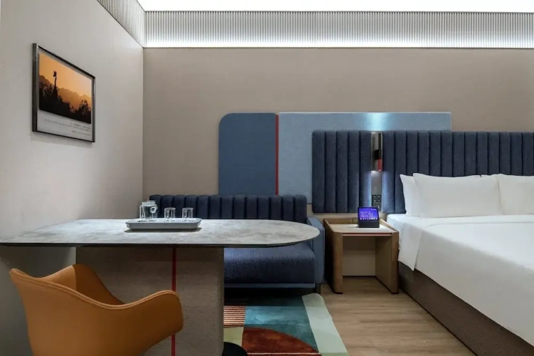 Business Quadruple room