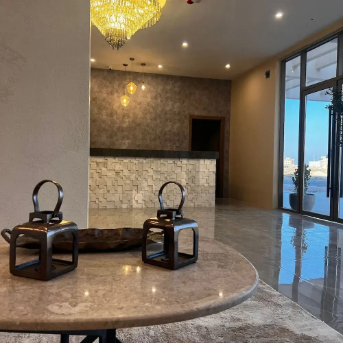 Lazöy Hotel