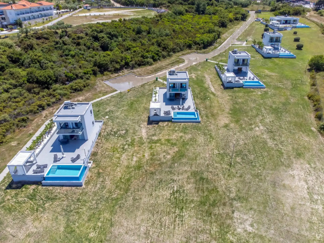 Continent Villas