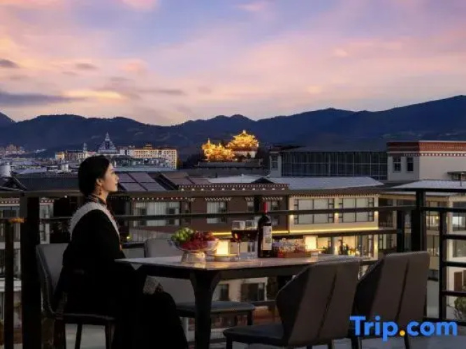 Huan Tu Hotel