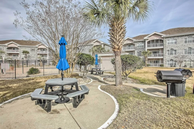 2 Bedrooms Apartment with balcony