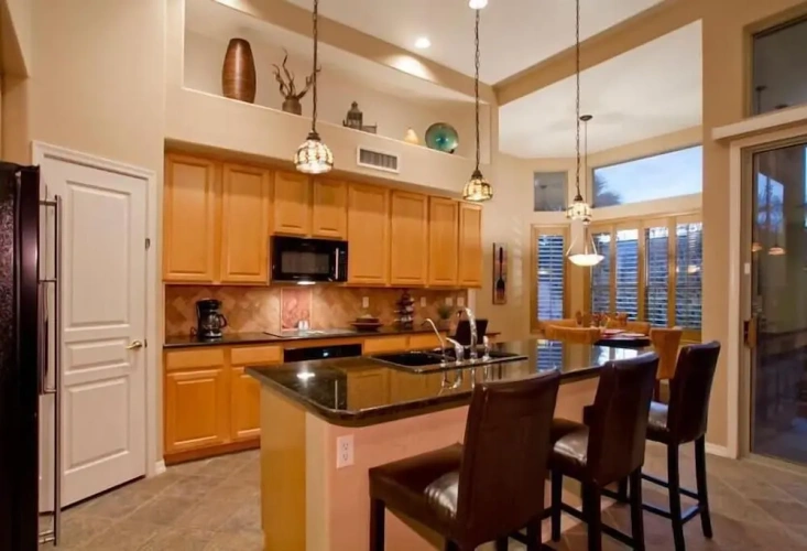 4 Bedrooms Cottage
