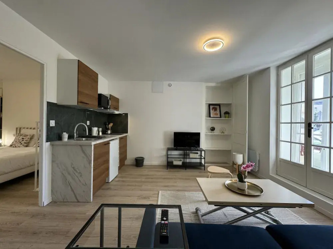 Apartment in Le Mans With Private Terrace