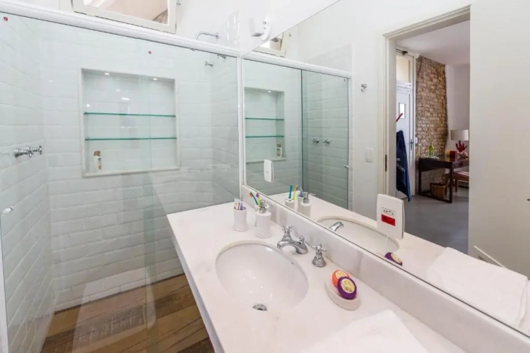 Suite with balcony and with view