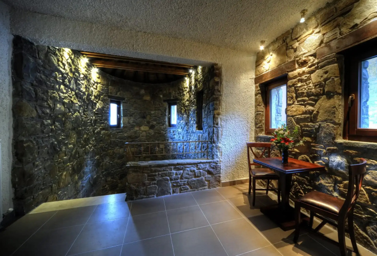 Hotel 1450m