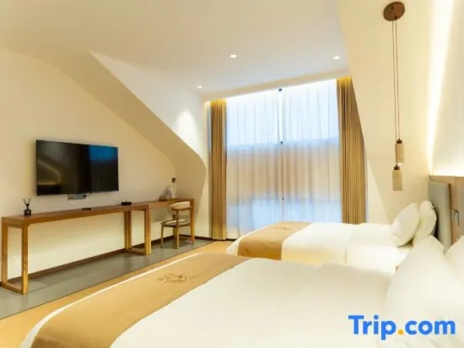 2 Bedrooms Quadruple Suite