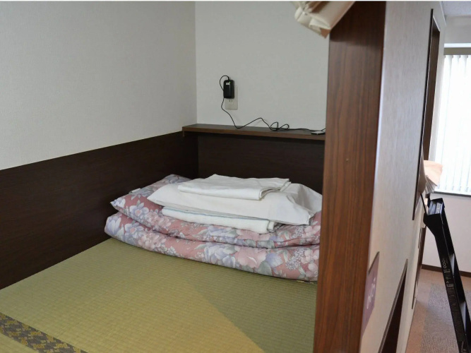 1 Night 1980 Hostel Tokyo