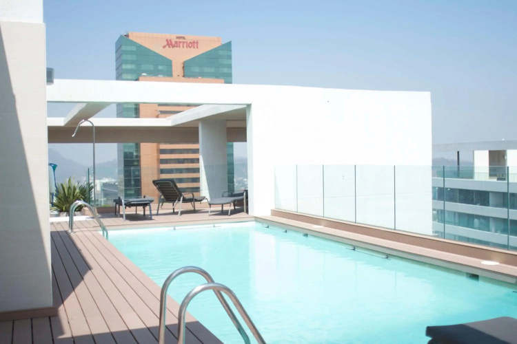 Loica Suites