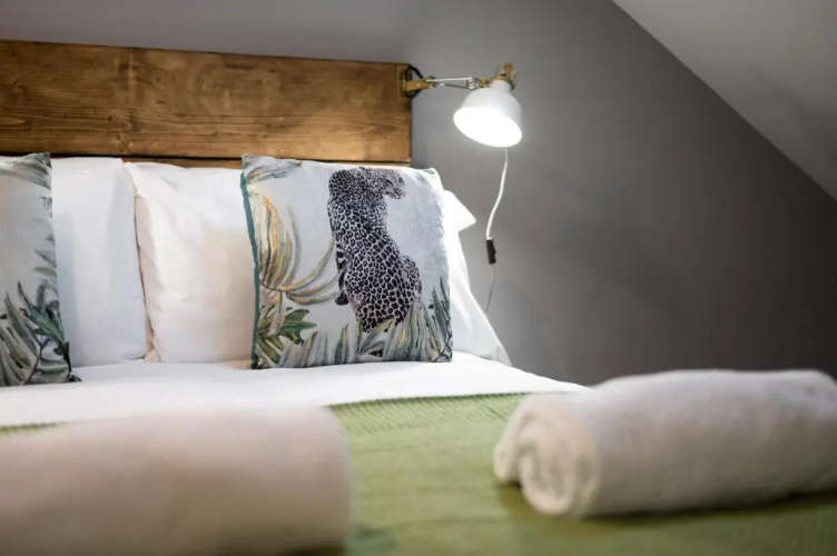 Murrays Nest #3 - TV in Every Bedroom!