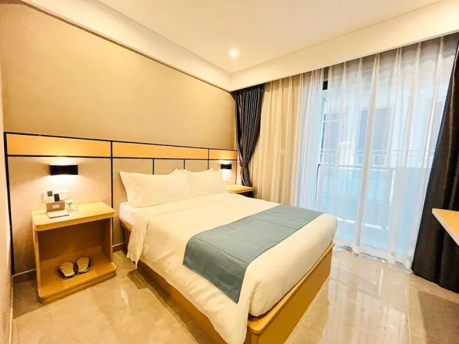 Standard Double room with balcony and with city view
