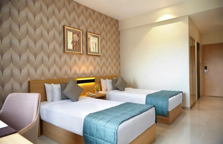 Click Hotel Junagadh