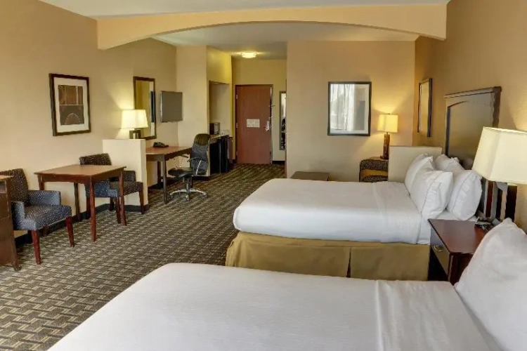 Quadruple Suite