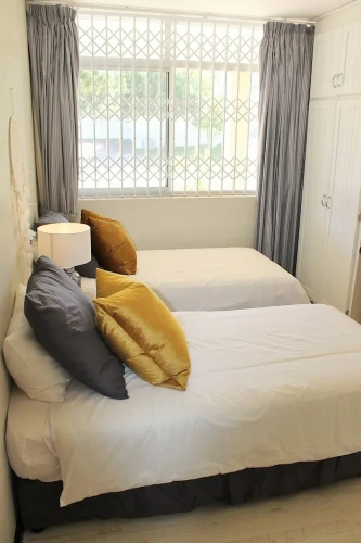 3 Bedrooms Apartment