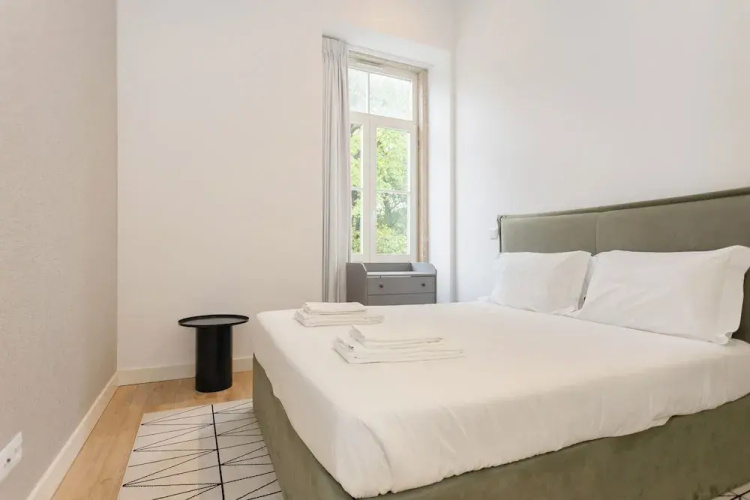 Crystal Luxury Apartment