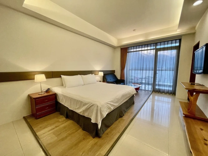 Standard Double room with balcony and with lake view