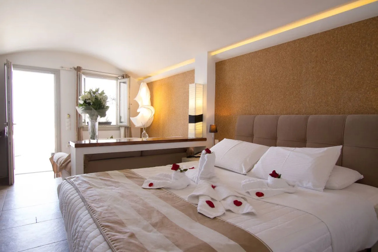 Galaxy Suites & Villas
