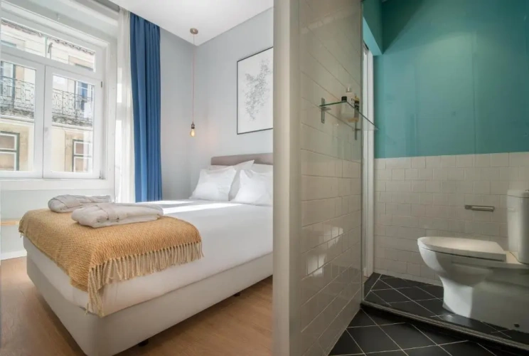 Standard Double room with city view