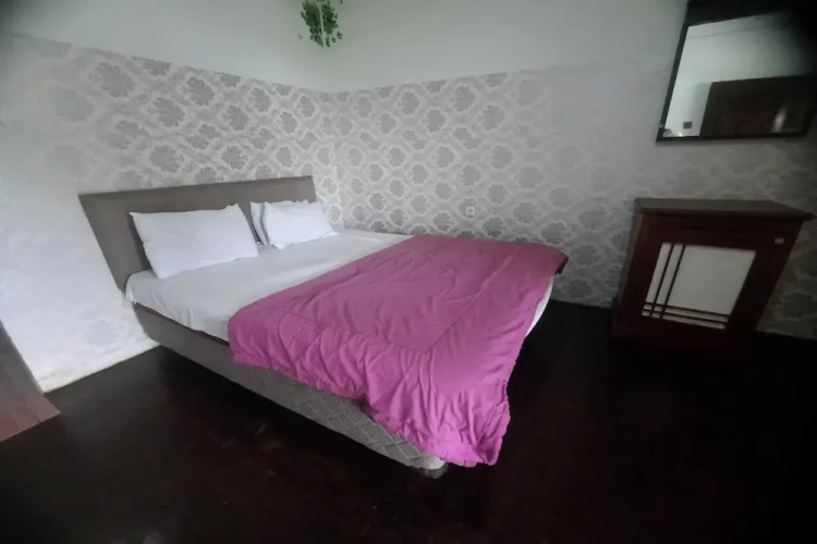 Hotel O Guest House Pak Eman
