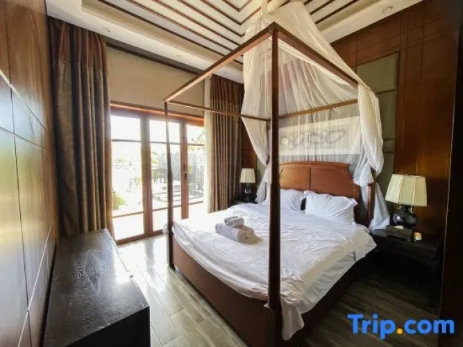 3 Bedrooms Grand Villa