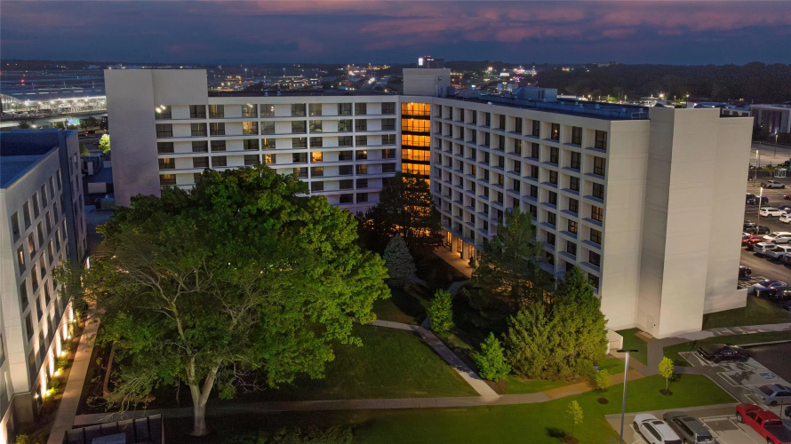 St. Louis Airport Hilton photo 30