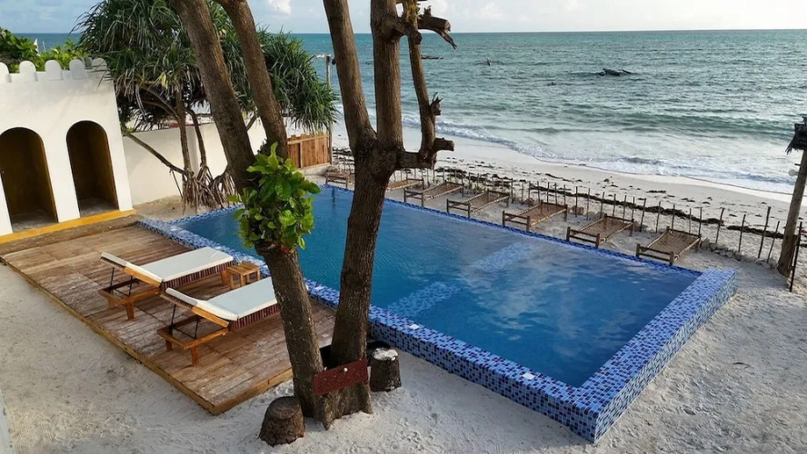 Coco Beach Hotel
