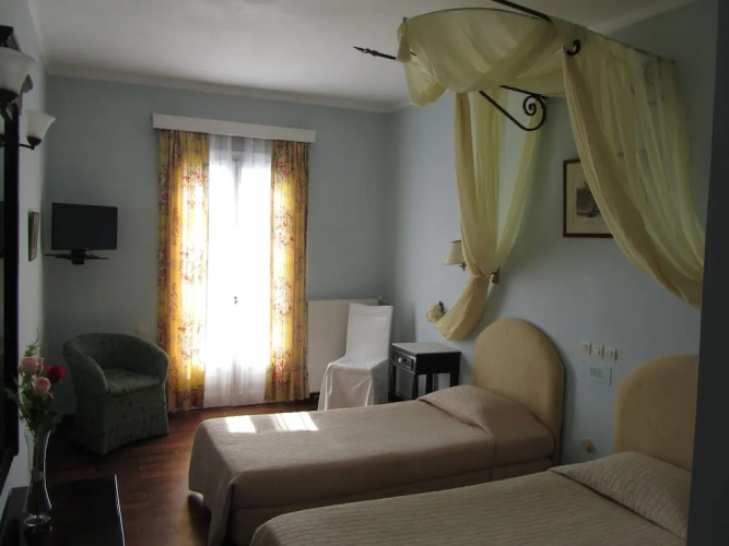 Levant Hotel