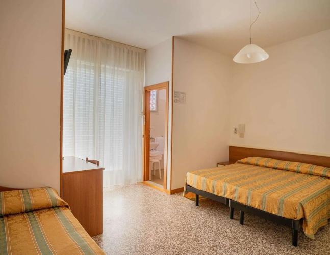 Hotel Happy
