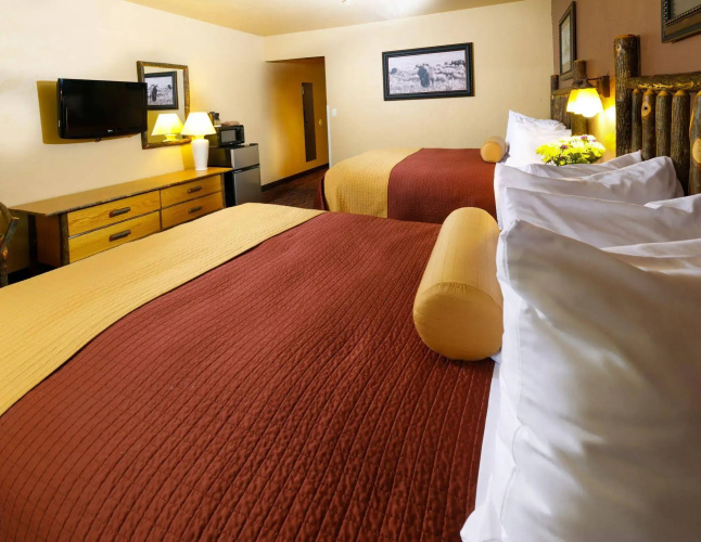 Elk Country Inn