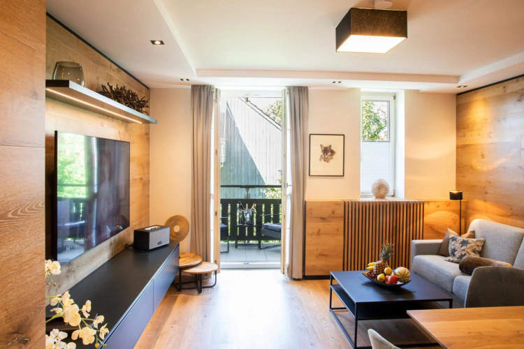 Weber Hofmark Apartments