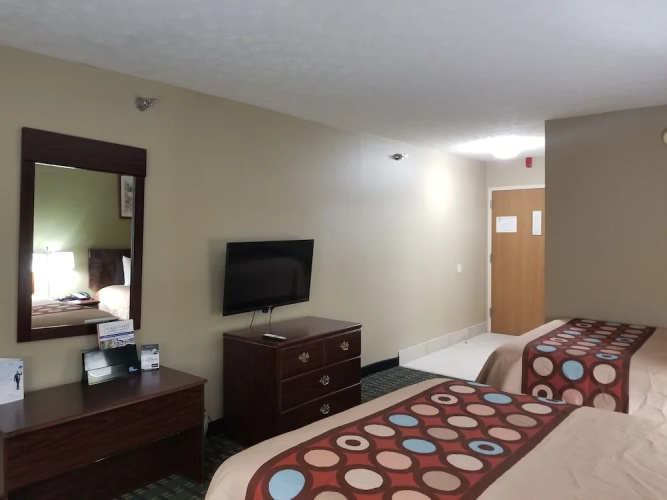 Super 8 Bellefontaine