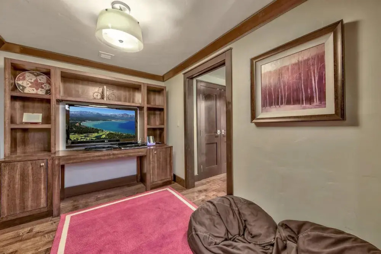 Mid-mountain Escape With Ritz Amenities 2 Bedroom Condo by RedAwning