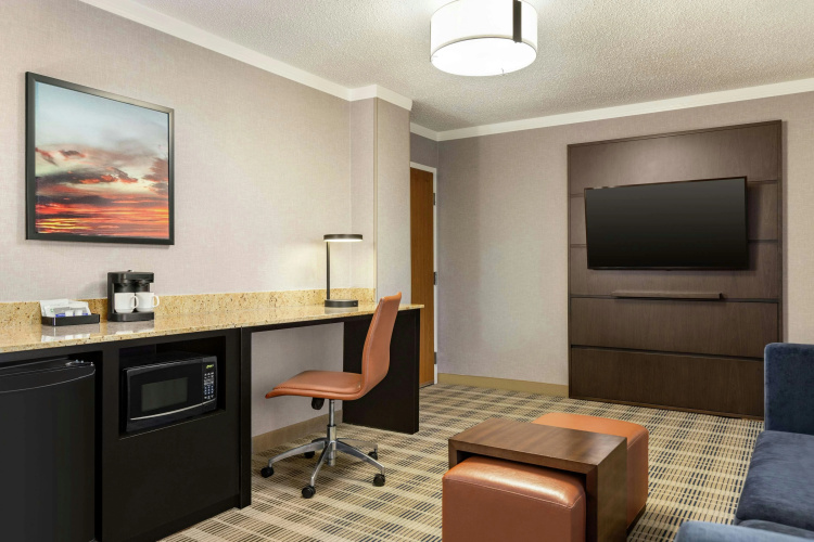 Embassy Suites by Hilton Kansas City Overland Park photo 31