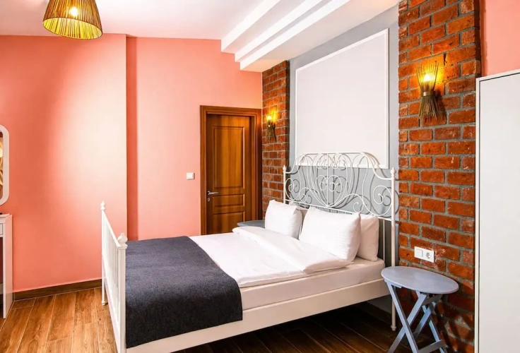 Economy room