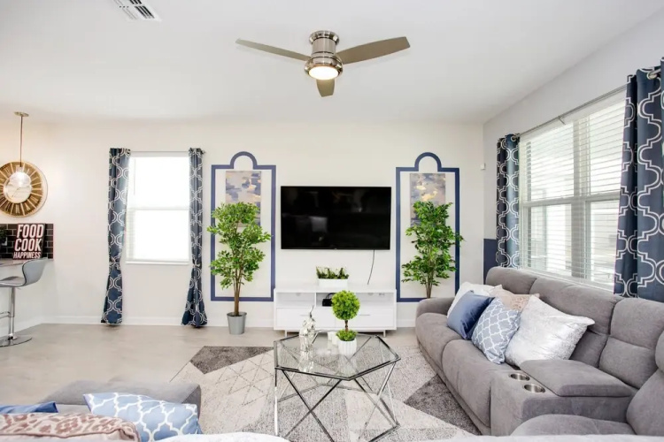 Cruden Villa Windsor At Westside 6