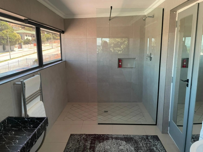 Mount Road Suites