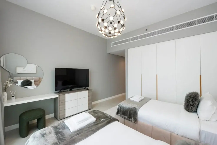 Stylish JBR 3BR M w Beach Access