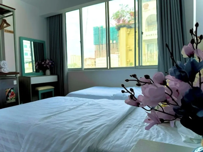 Luxury Quadruple room with city view